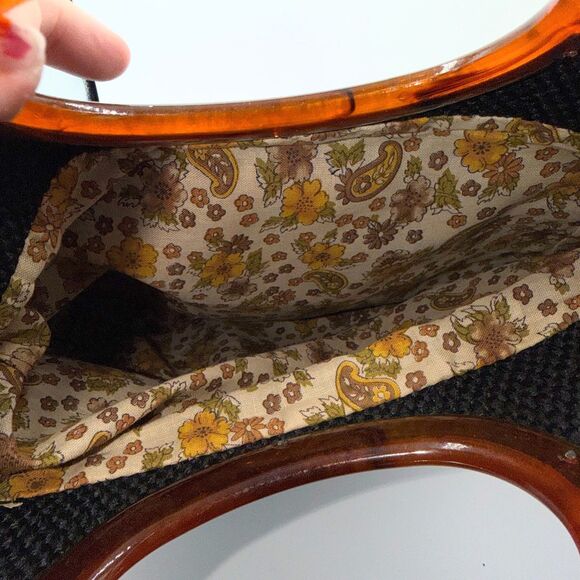 Vintage Black Floral Needlepoint Handbag Lucite Handle Tapestry Purse 60s 70s - Picture 5 of 8